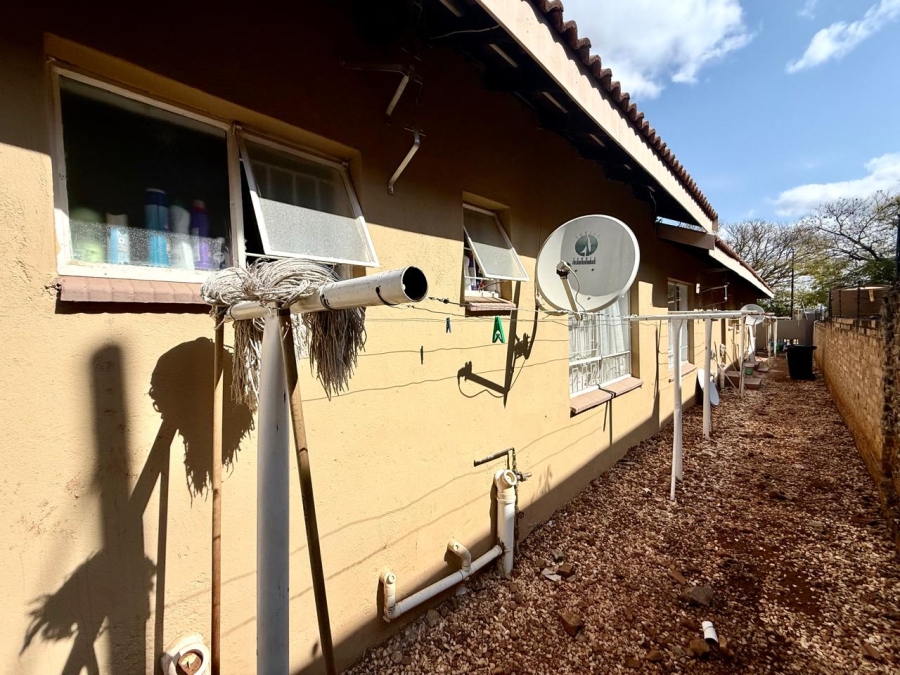2 Bedroom Property for Sale in Polokwane Central Limpopo