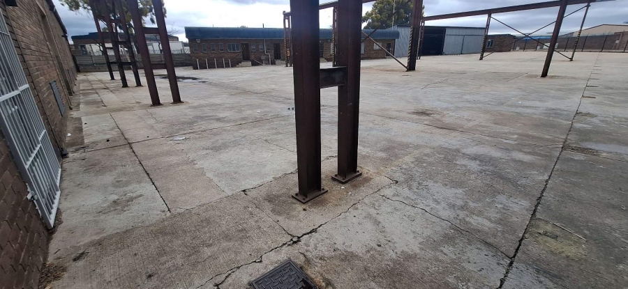To Let Commercial Property for Rent in Nirvana Industrial Limpopo