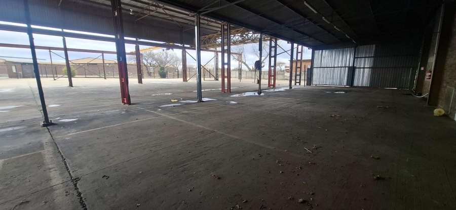 To Let Commercial Property for Rent in Nirvana Industrial Limpopo