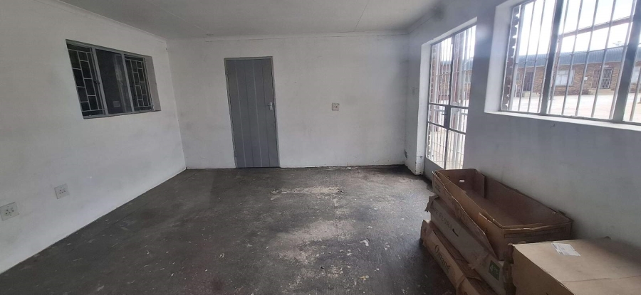 To Let Commercial Property for Rent in Nirvana Industrial Limpopo