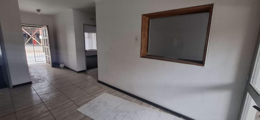 To Let Commercial Property for Rent in Nirvana Industrial Limpopo