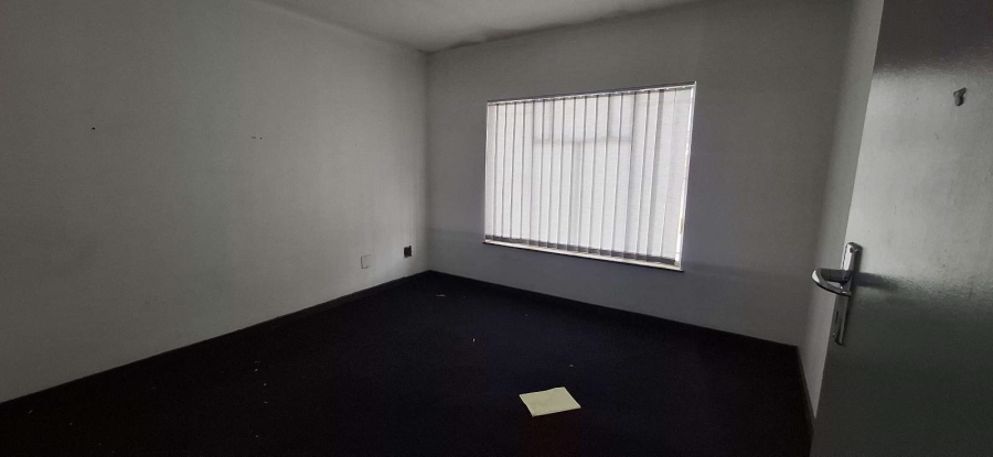 To Let Commercial Property for Rent in Nirvana Industrial Limpopo