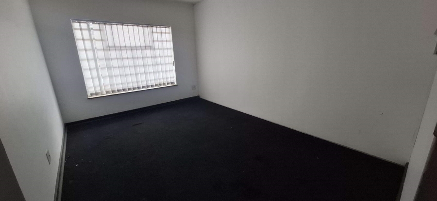 To Let Commercial Property for Rent in Nirvana Industrial Limpopo