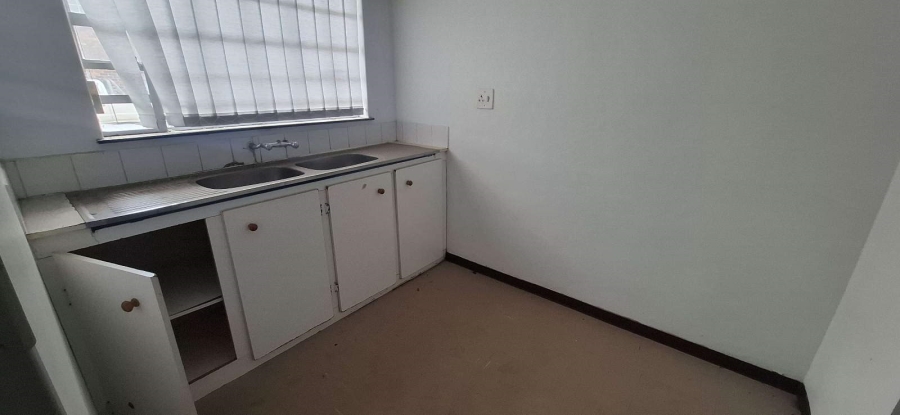 To Let Commercial Property for Rent in Nirvana Industrial Limpopo