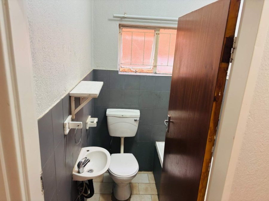 To Let 3 Bedroom Property for Rent in Bendor Limpopo