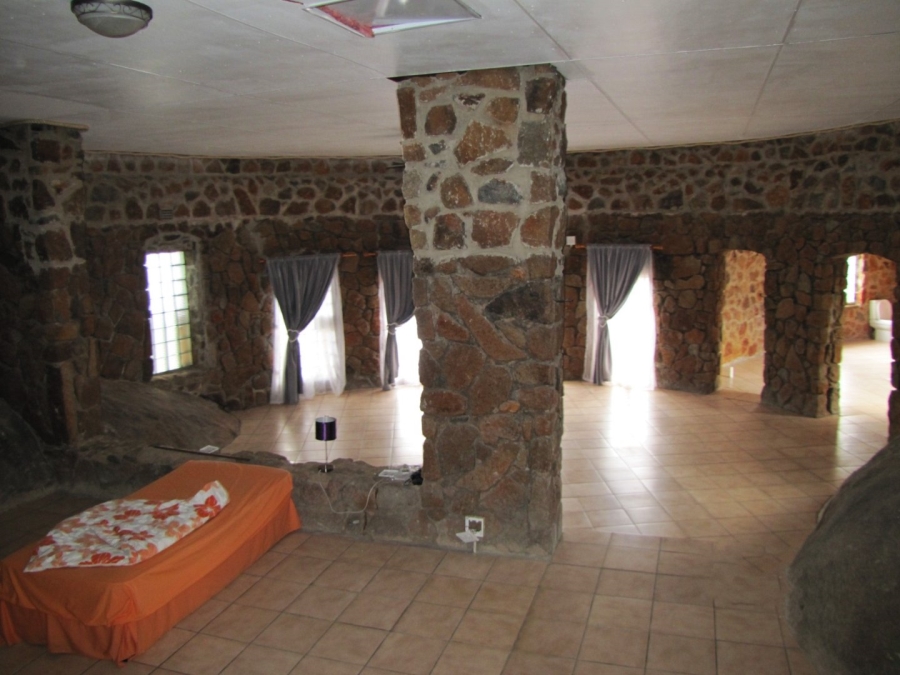 Commercial Property for Sale in Roossenekal AH Limpopo