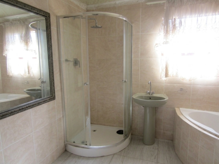 3 Bedroom Property for Sale in Northam Limpopo