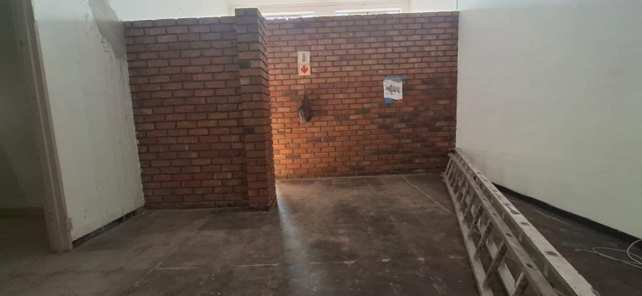 To Let Commercial Property for Rent in Polokwane Industria Limpopo