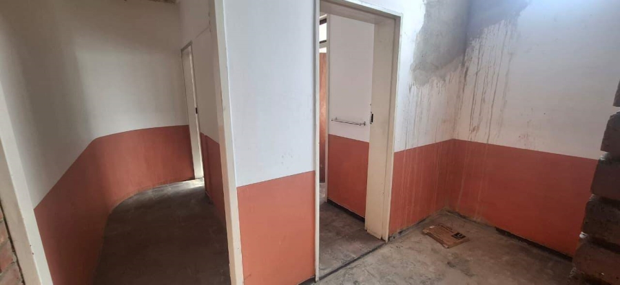 To Let Commercial Property for Rent in Polokwane Industria Limpopo
