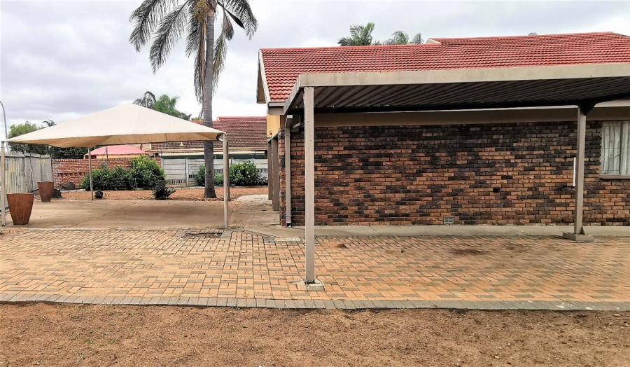 4 Bedroom Property for Sale in Ivy Park Limpopo