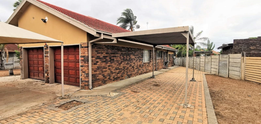 4 Bedroom Property for Sale in Ivy Park Limpopo