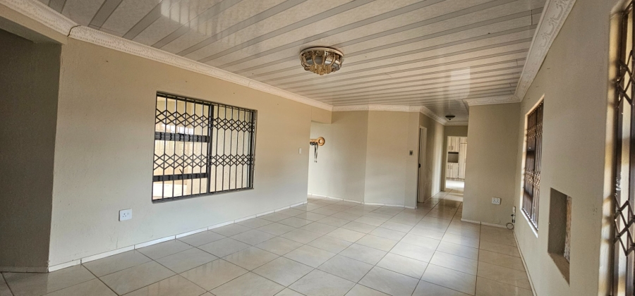 4 Bedroom Property for Sale in Flora Park Limpopo