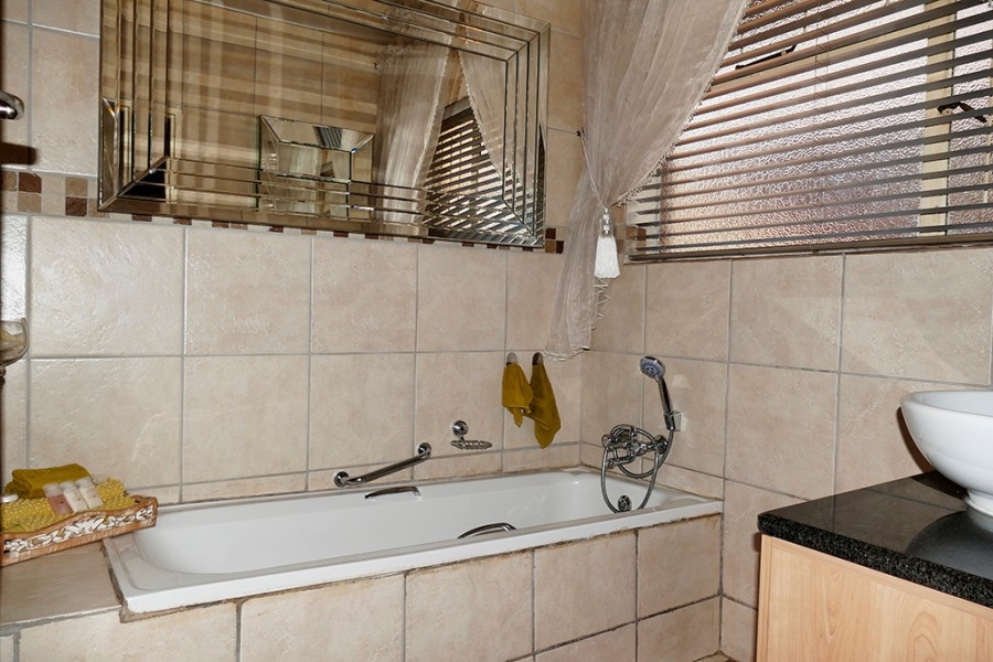 4 Bedroom Property for Sale in Bendor Limpopo