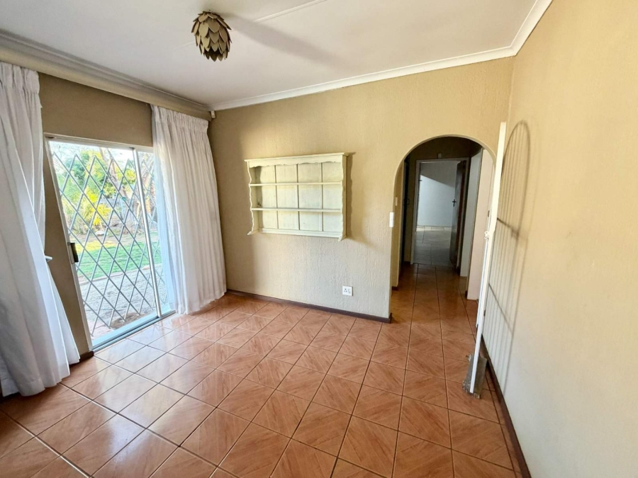 To Let 4 Bedroom Property for Rent in Flora Park Limpopo