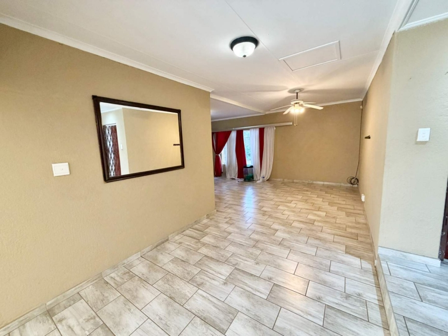 To Let 4 Bedroom Property for Rent in Flora Park Limpopo