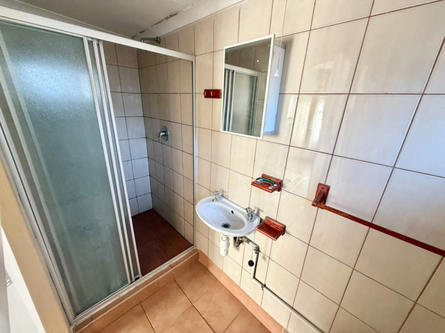 To Let 4 Bedroom Property for Rent in Flora Park Limpopo