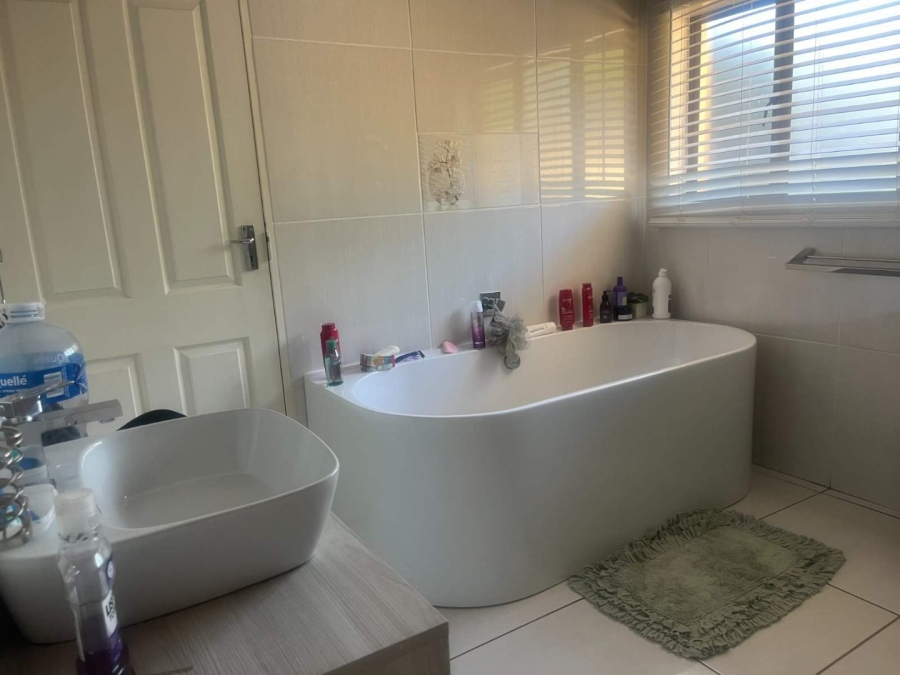 4 Bedroom Property for Sale in Aquapark Limpopo