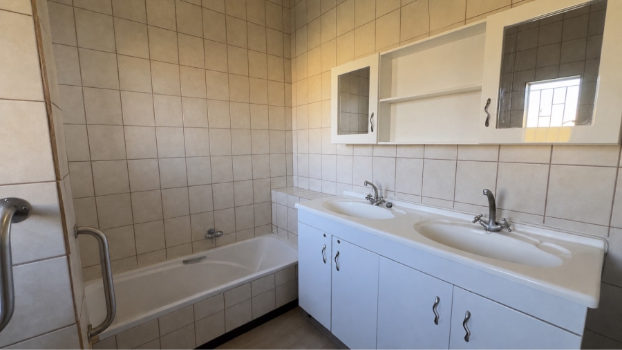 To Let 3 Bedroom Property for Rent in Welgelegen Limpopo