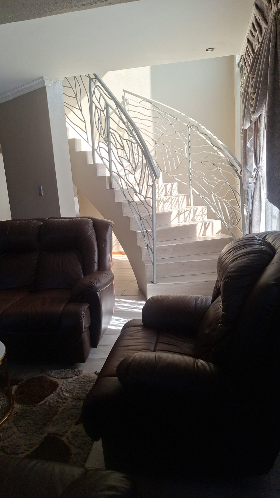 To Let 4 Bedroom Property for Rent in Nirvana Limpopo
