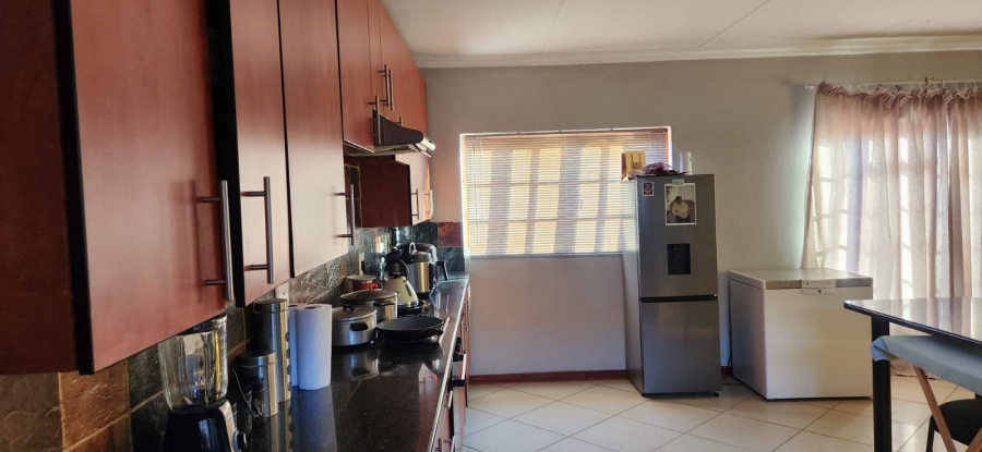 3 Bedroom Property for Sale in Bendor Limpopo