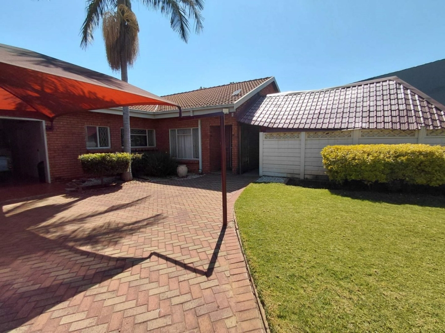 4 Bedroom Property for Sale in Flora Park Limpopo