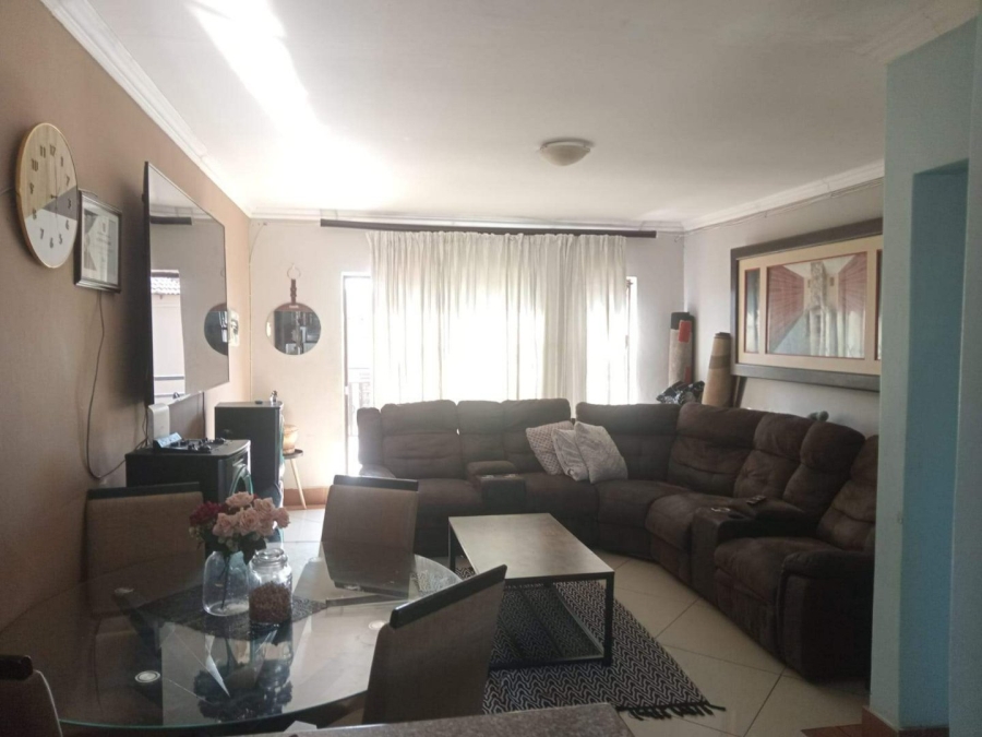 To Let 2 Bedroom Property for Rent in Debron Limpopo
