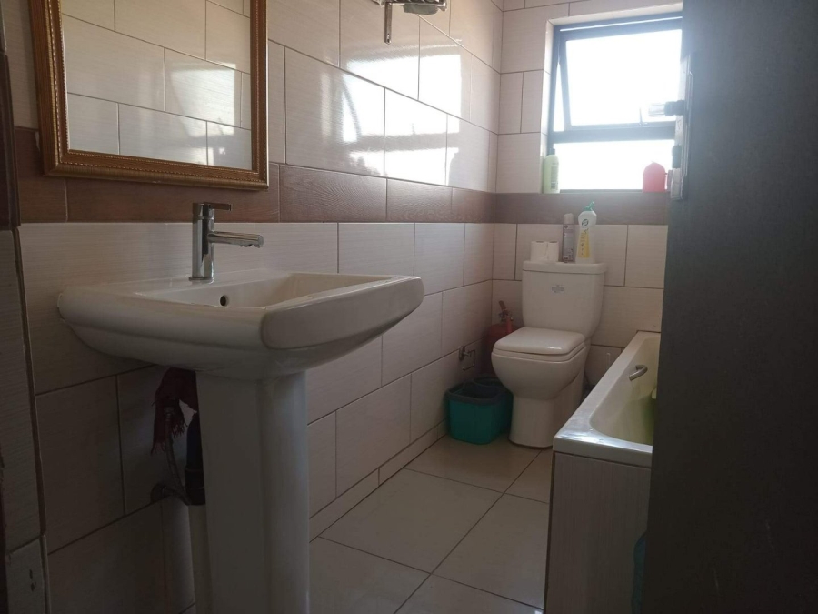 To Let 2 Bedroom Property for Rent in Debron Limpopo