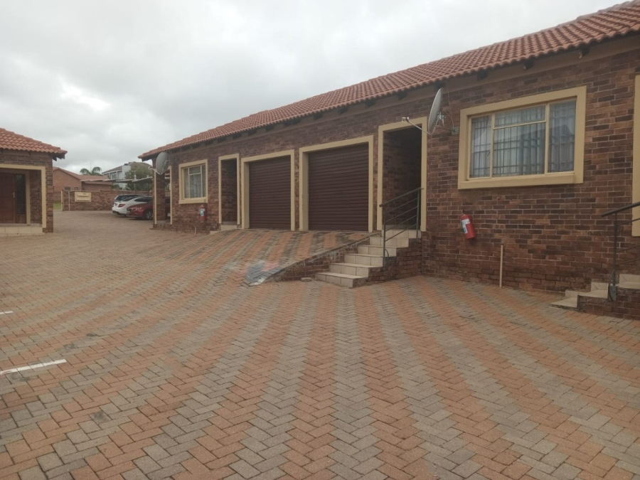 To Let 3 Bedroom Property for Rent in Waterberry Country Estate Limpopo