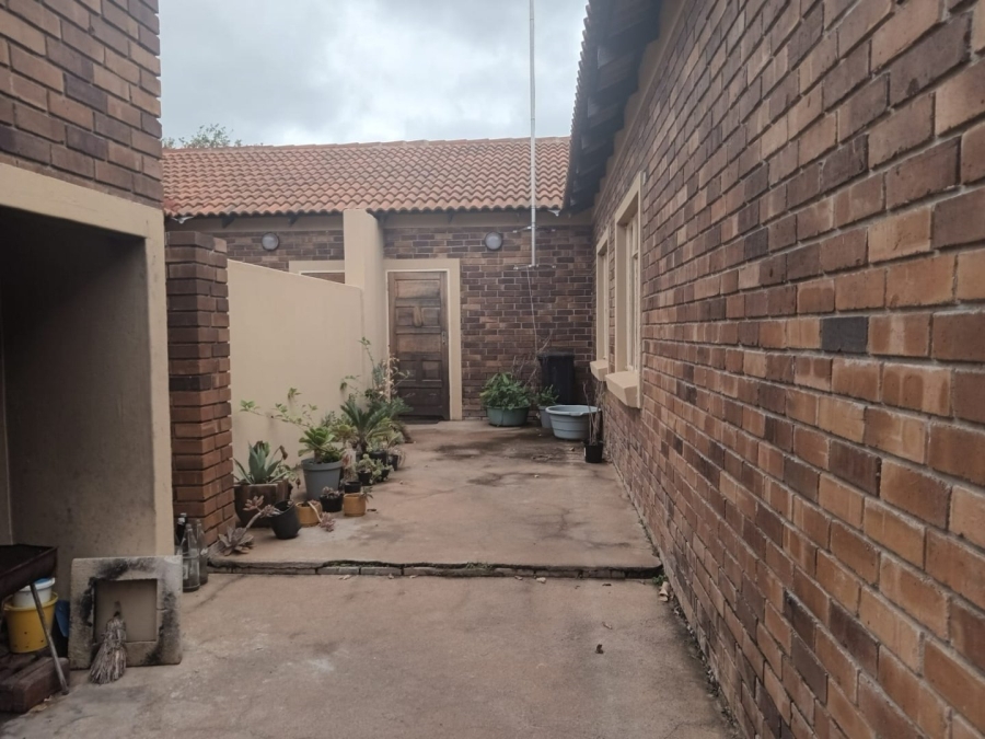 To Let 3 Bedroom Property for Rent in Waterberry Country Estate Limpopo