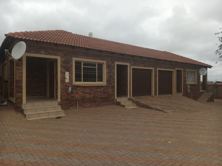 To Let 3 Bedroom Property for Rent in Waterberry Country Estate Limpopo