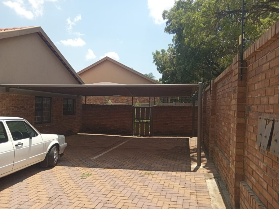 To Let 3 Bedroom Property for Rent in Annadale Limpopo