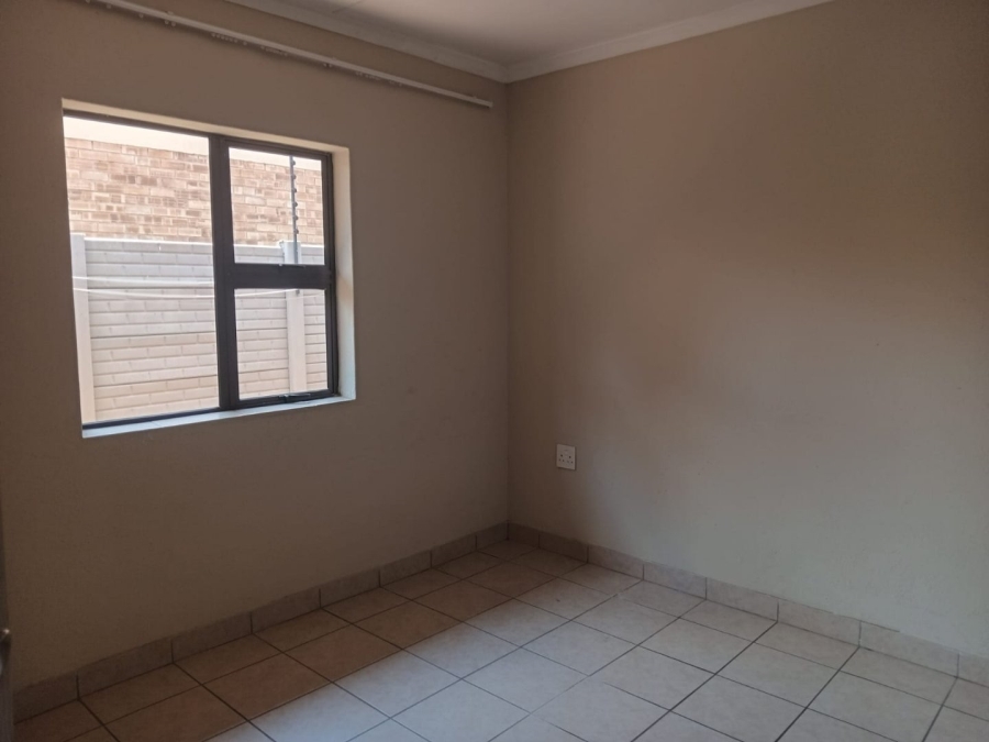 To Let 3 Bedroom Property for Rent in Annadale Limpopo