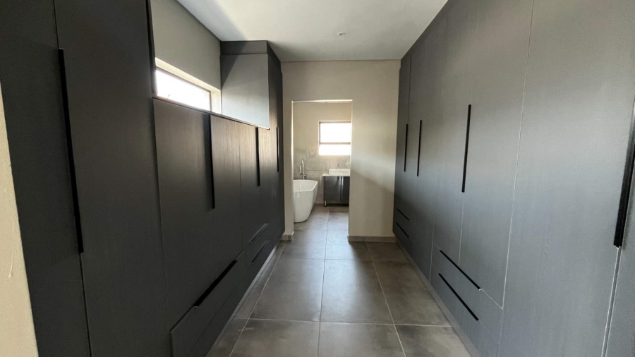 3 Bedroom Property for Sale in Bendor Meadows Limpopo
