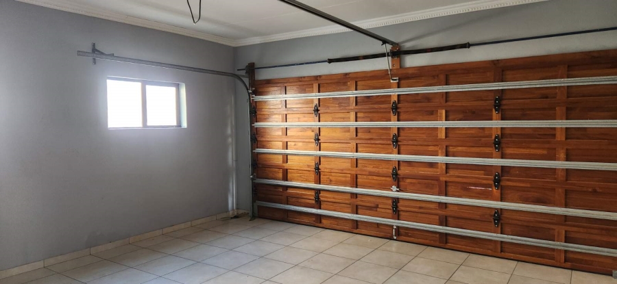 4 Bedroom Property for Sale in Woodhill Estate Limpopo
