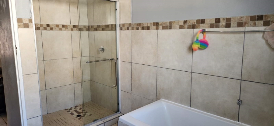 4 Bedroom Property for Sale in Woodhill Estate Limpopo