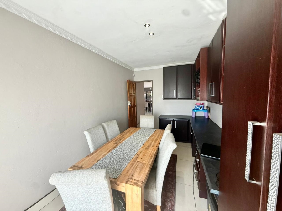 6 Bedroom Property for Sale in Waterberry Country Estate Limpopo
