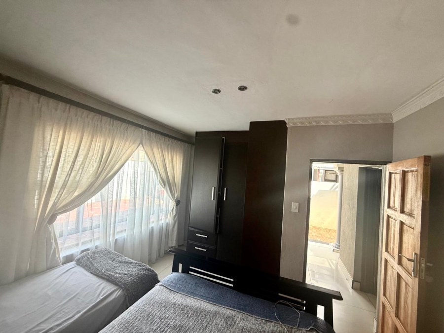 6 Bedroom Property for Sale in Waterberry Country Estate Limpopo