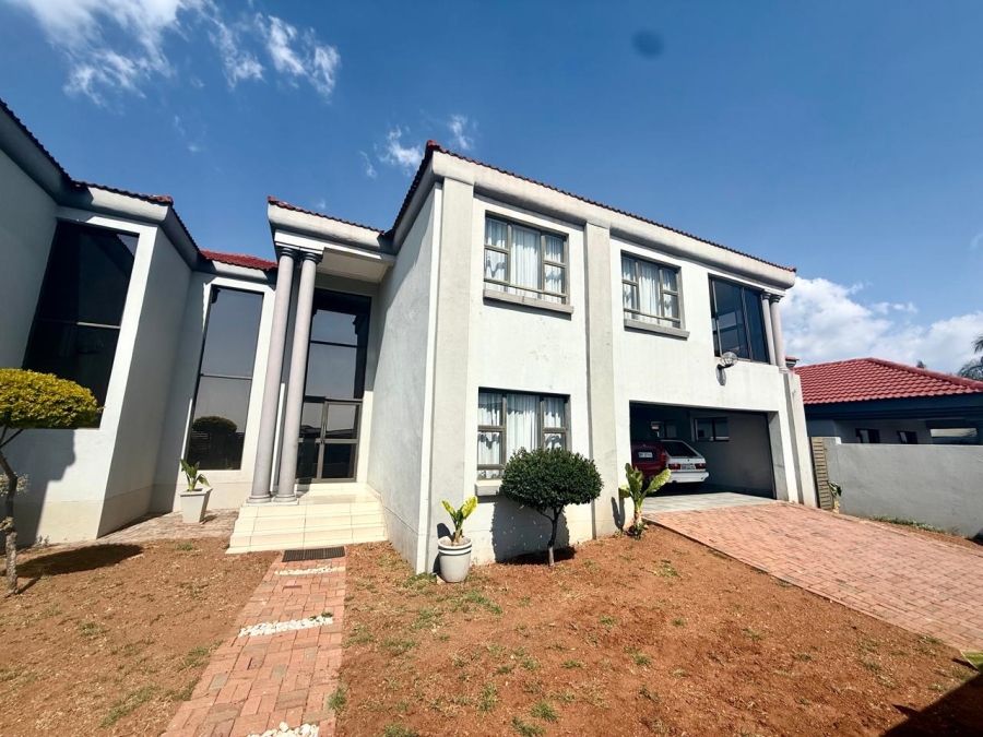 6 Bedroom Property for Sale in Waterberry Country Estate Limpopo