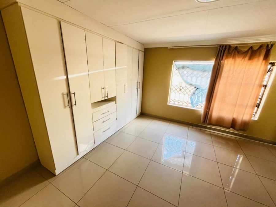 To Let 4 Bedroom Property for Rent in Serala View Limpopo