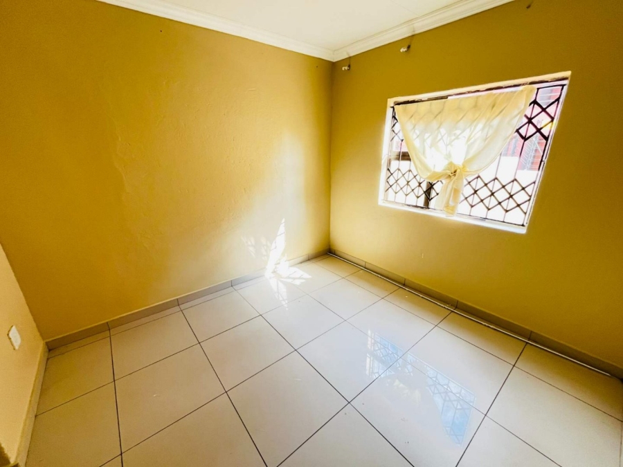 To Let 4 Bedroom Property for Rent in Serala View Limpopo