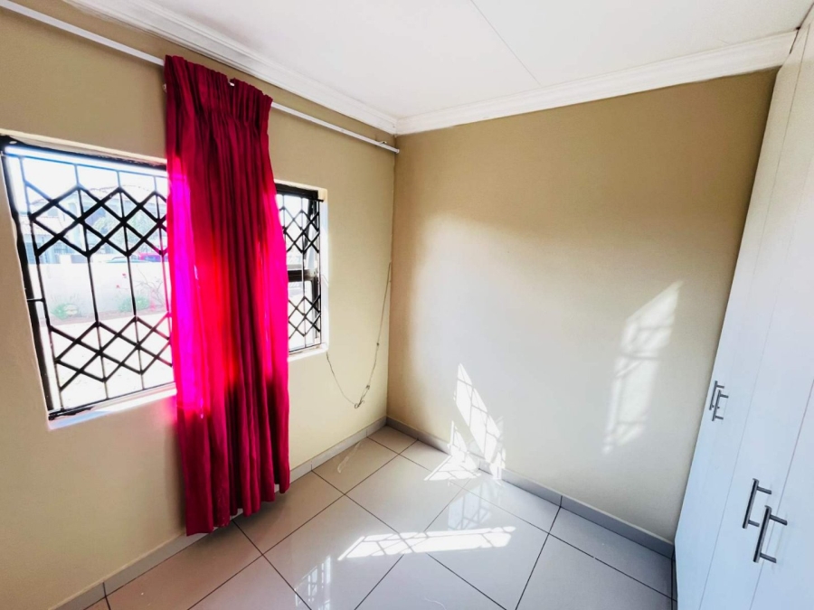 To Let 4 Bedroom Property for Rent in Serala View Limpopo