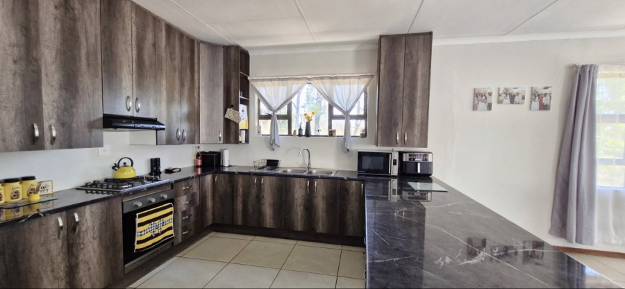 To Let Commercial Property for Rent in Myngenoegen A H Limpopo