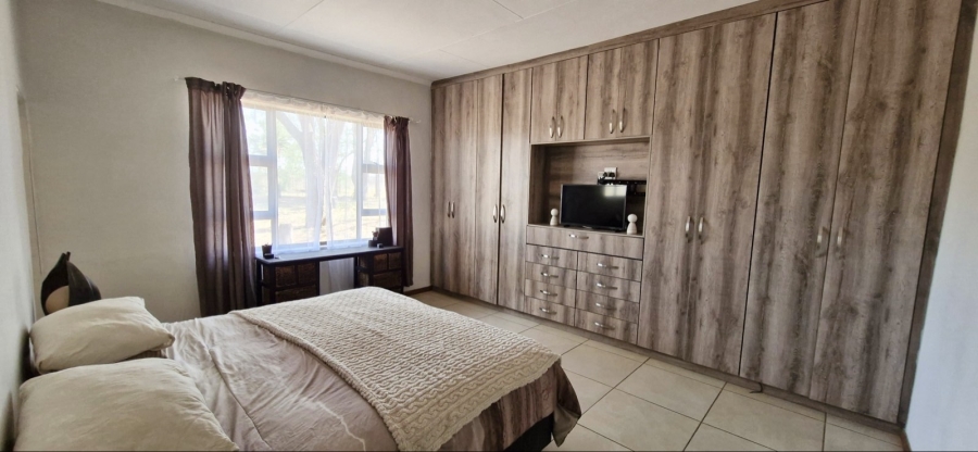 To Let Commercial Property for Rent in Myngenoegen A H Limpopo