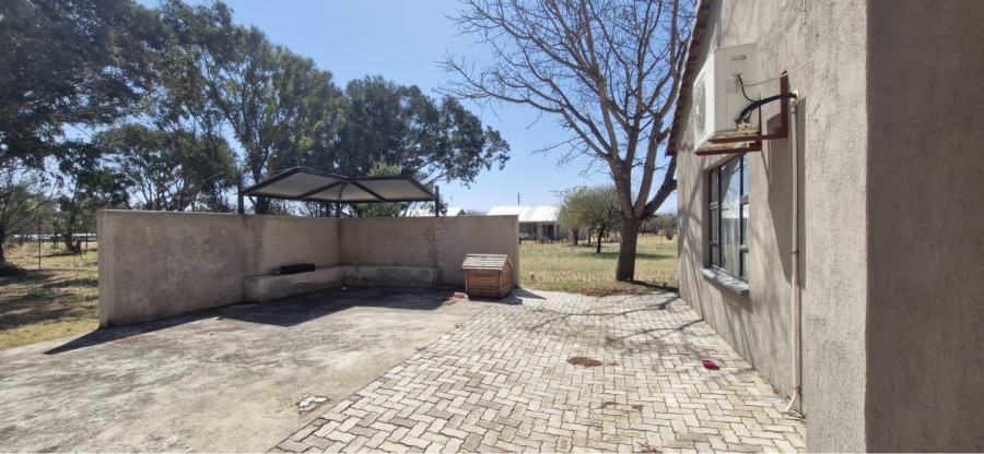 To Let Commercial Property for Rent in Myngenoegen A H Limpopo