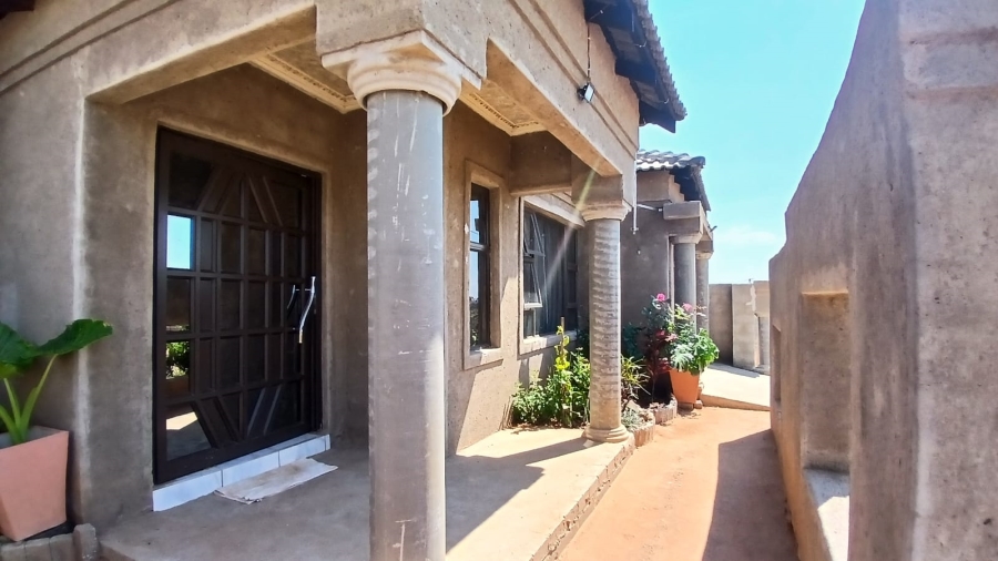 To Let 3 Bedroom Property for Rent in Seshego Limpopo