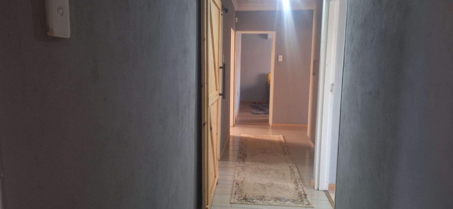 4 Bedroom Property for Sale in Chroompark Limpopo