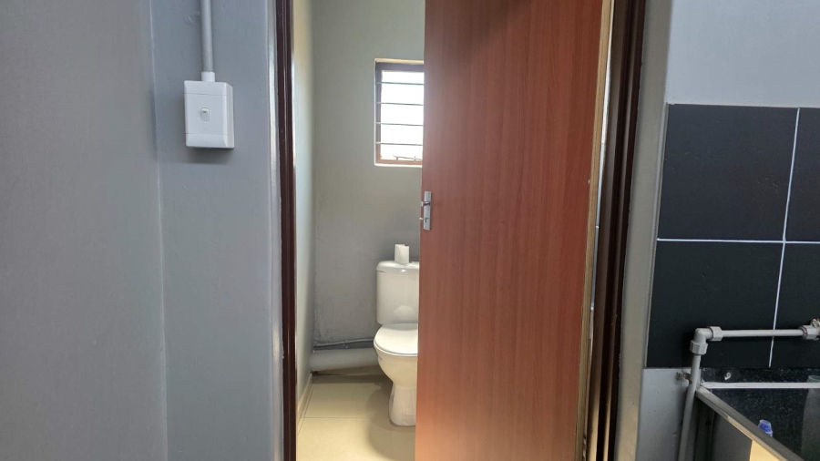 To Let Commercial Property for Rent in Tzaneen Industrial South Limpopo