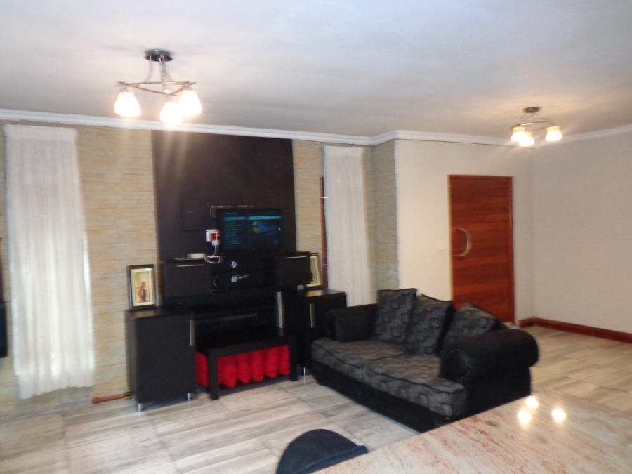 3 Bedroom Property for Sale in Rethabile Gardens Limpopo