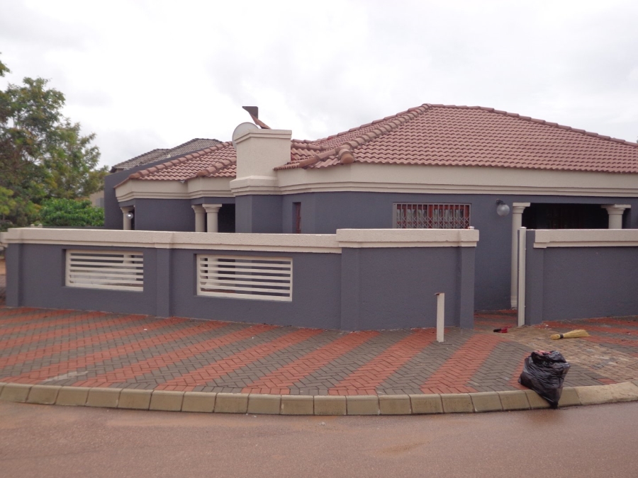 3 Bedroom Property for Sale in Rethabile Gardens Limpopo