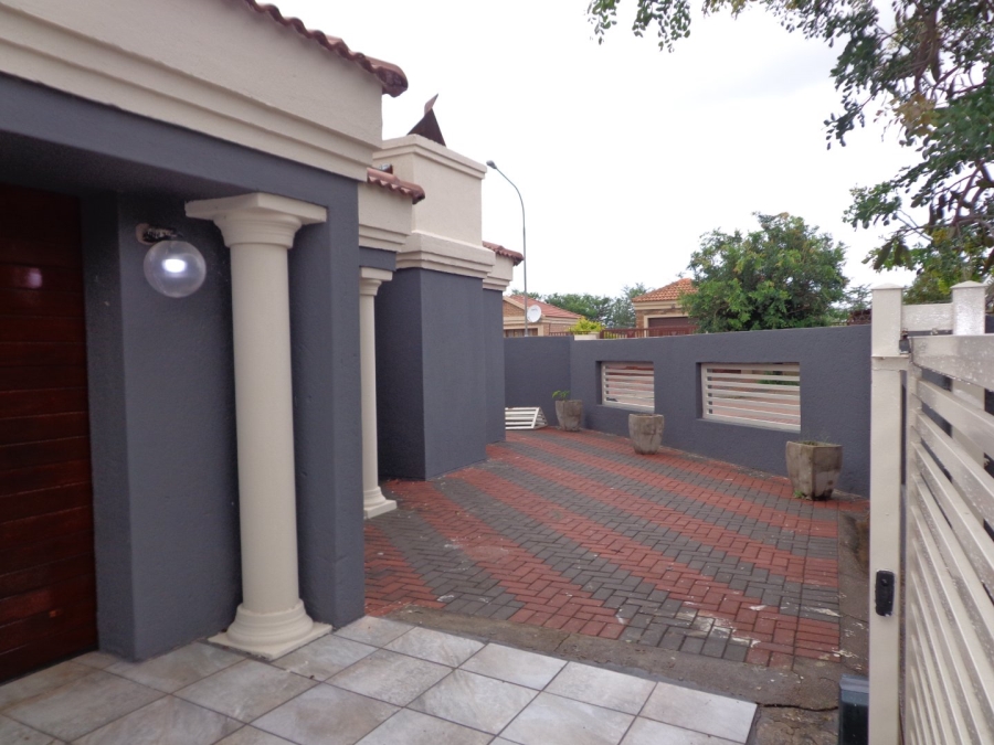 3 Bedroom Property for Sale in Rethabile Gardens Limpopo